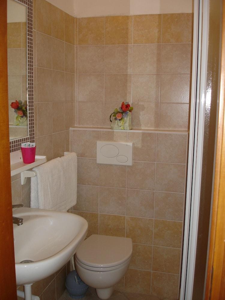 Hotel Madrid Ρίμινι Εξωτερικό φωτογραφία