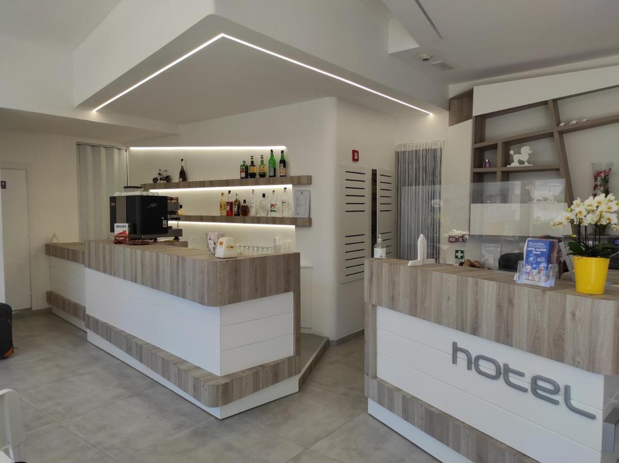 Hotel Madrid Ρίμινι Εξωτερικό φωτογραφία