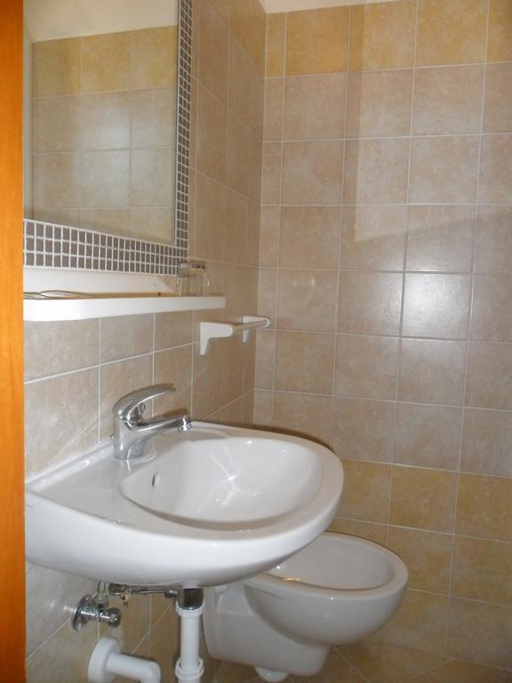 Hotel Madrid Ρίμινι Δωμάτιο φωτογραφία