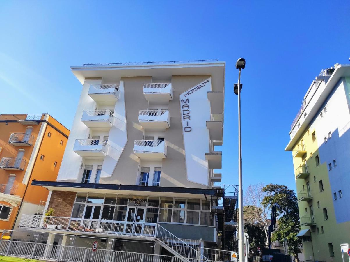 Hotel Madrid Ρίμινι Εξωτερικό φωτογραφία