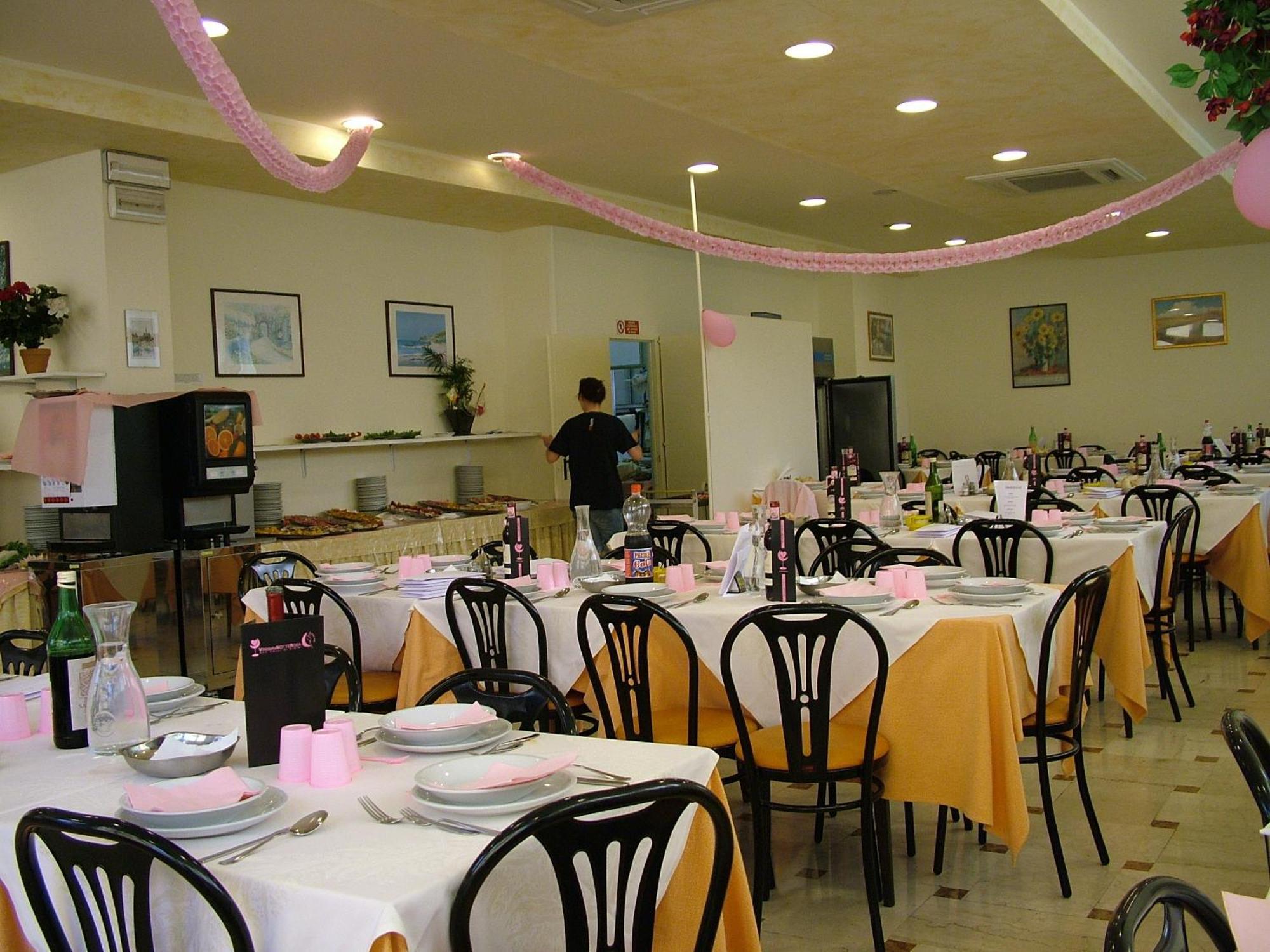 Hotel Madrid Ρίμινι Εξωτερικό φωτογραφία